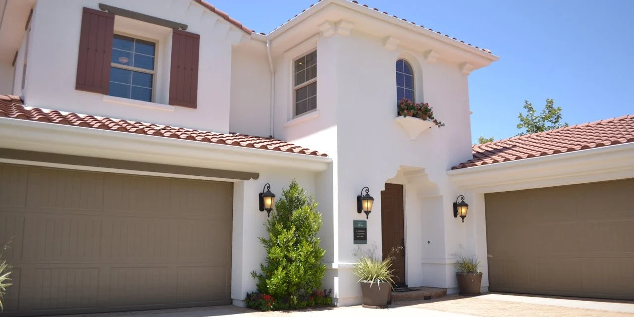 Main residence: What questions ask before making an offer on a property ?