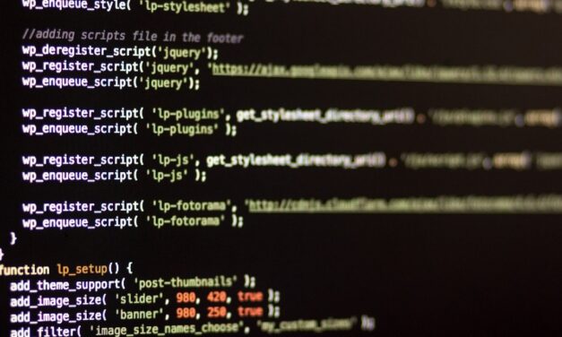 CMS Open-Source vs. CMS Closed-Source
