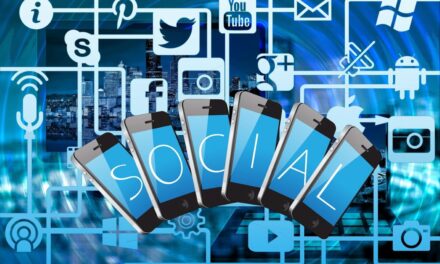 Management presence: management of online presence