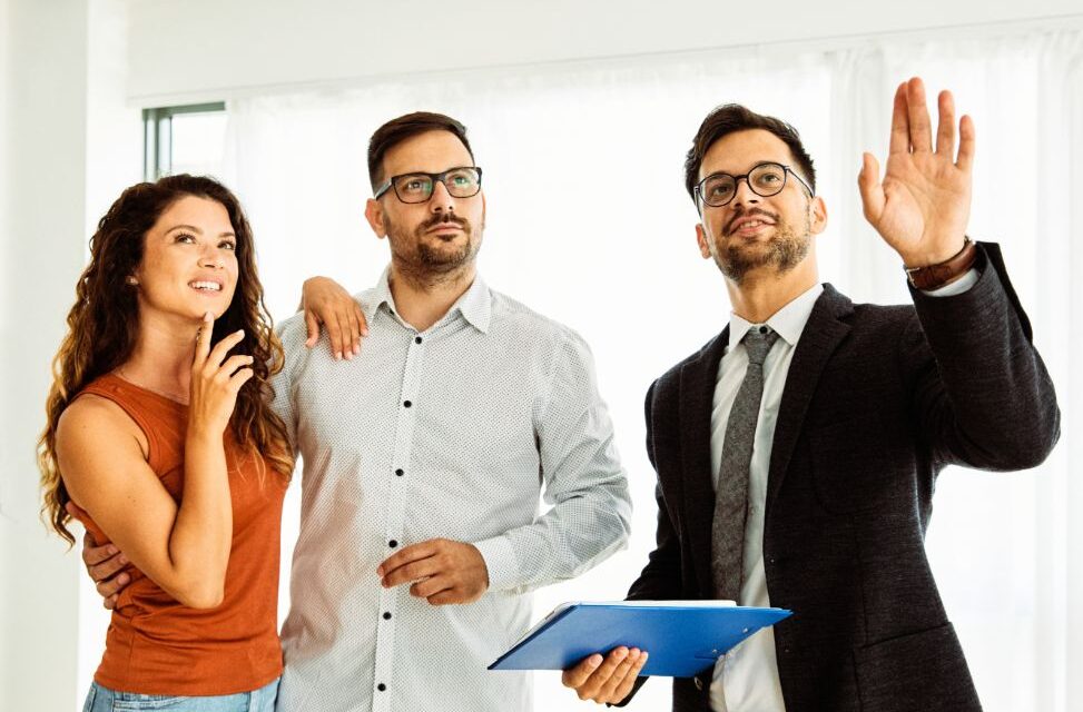 11 Advantages of buying a house with a real estate corridor